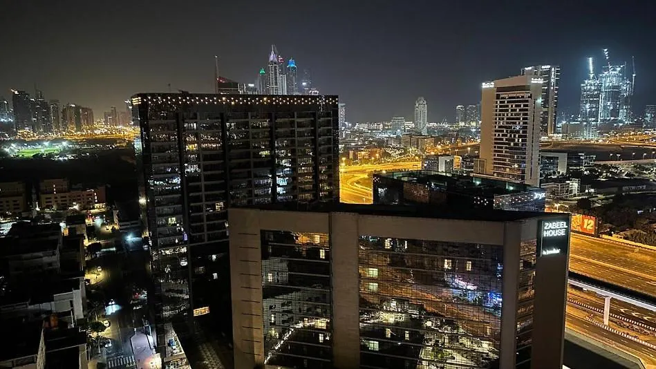 Homestay Adventurers Partition Room In Barsha Heights Dubai